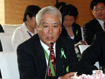 王若雄：企業需要點敬畏感